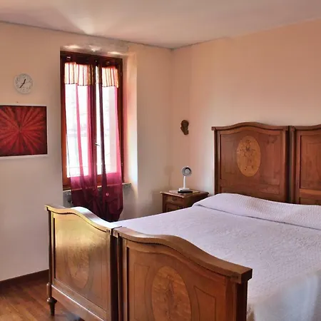 Ada Argegno, Lake Como View *