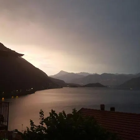 Ada Argegno, Lake Como View 公寓 *